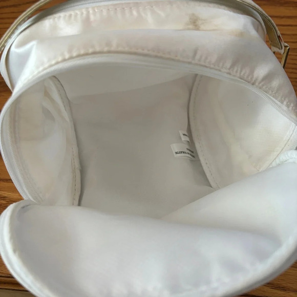 DIOR  White and Gold Quilted Perfume Makeup Cosmetic Toiletry Bag - Picture 7 of 7